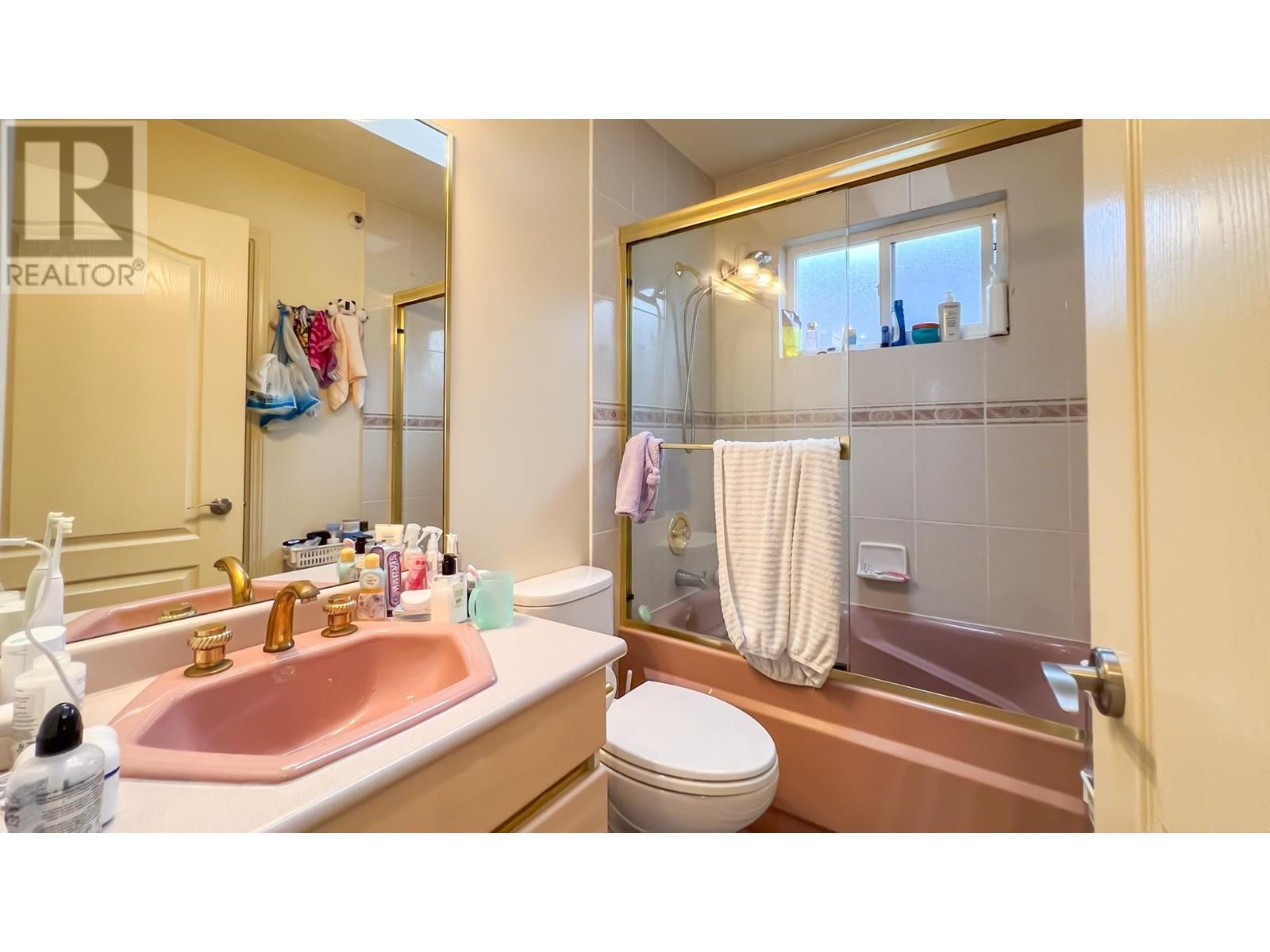 Listing Picture 18 of 40 : 2813 W 21ST AVENUE, Vancouver / 溫哥華 - 魯藝地產 Yvonne Lu Group - MLS Medallion Club Member