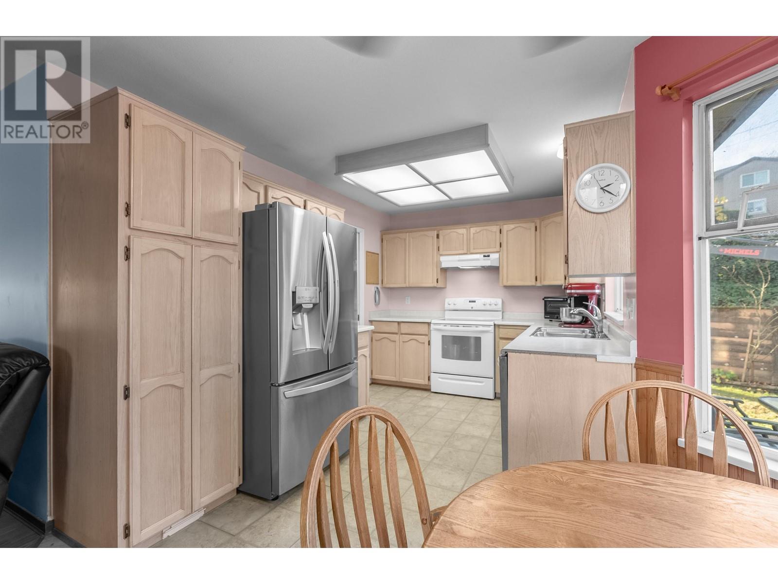 1392 El Camino Drive, Coquitlam, British Columbia  V3E 2W6 - Photo 11 - R2949414