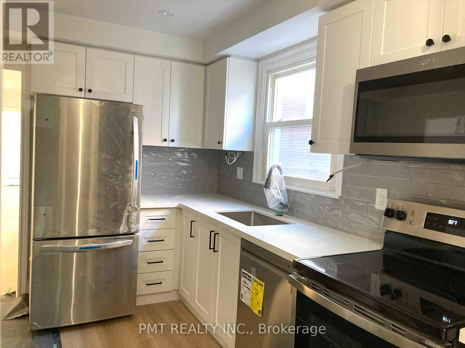 2 - 598 Lauder Avenue, Toronto, Ontario  M6E 3J6 - Photo 6 - C12141674