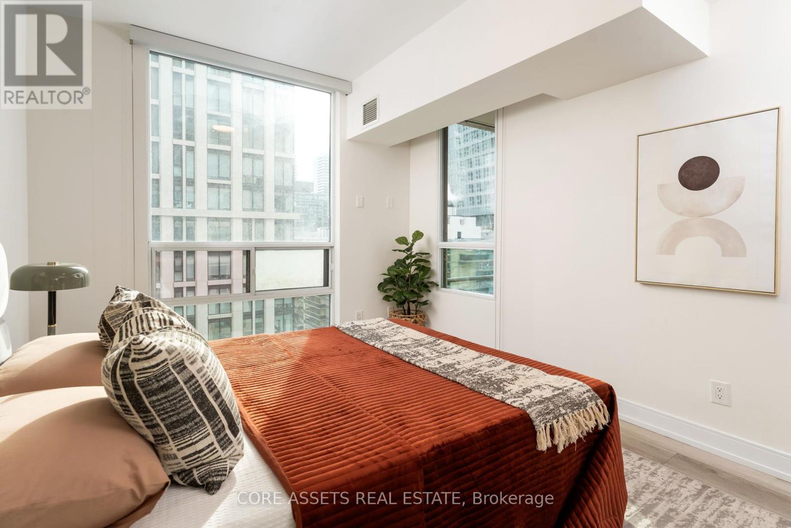 1004 - 88 Broadway Avenue, Toronto, Ontario  M4P 0A5 - Photo 11 - C12141736