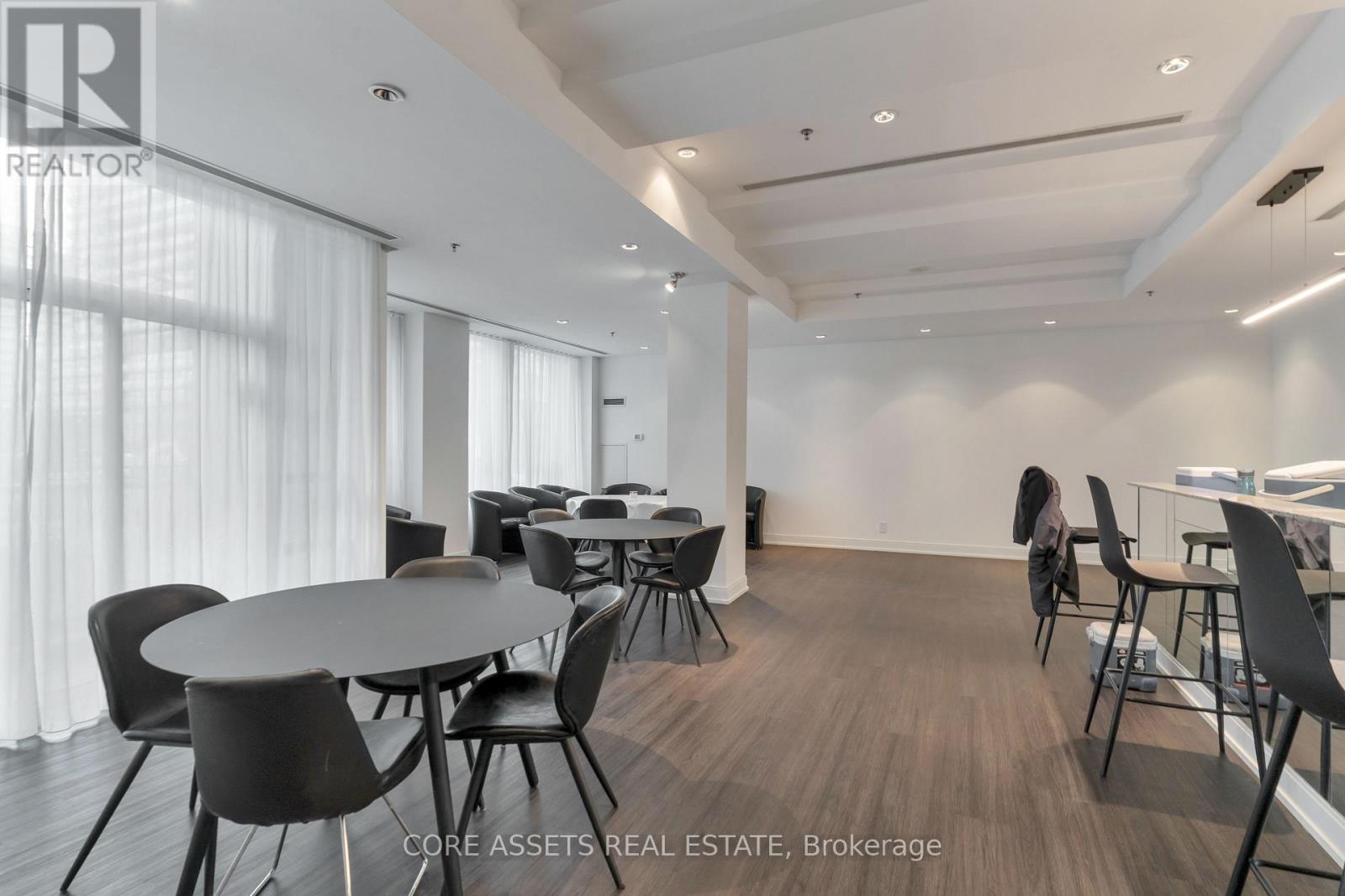 1004 - 88 Broadway Avenue, Toronto, Ontario  M4P 0A5 - Photo 21 - C12141736