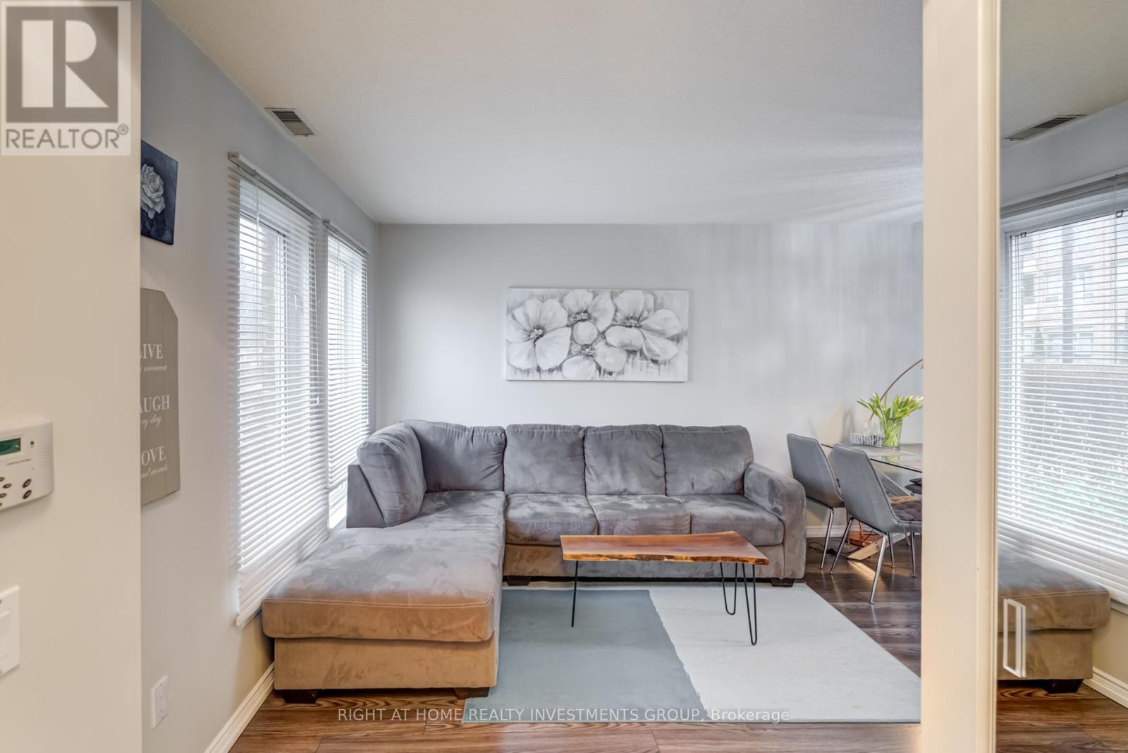 Property at 809 - 900 STEELES AVENUE W image 5