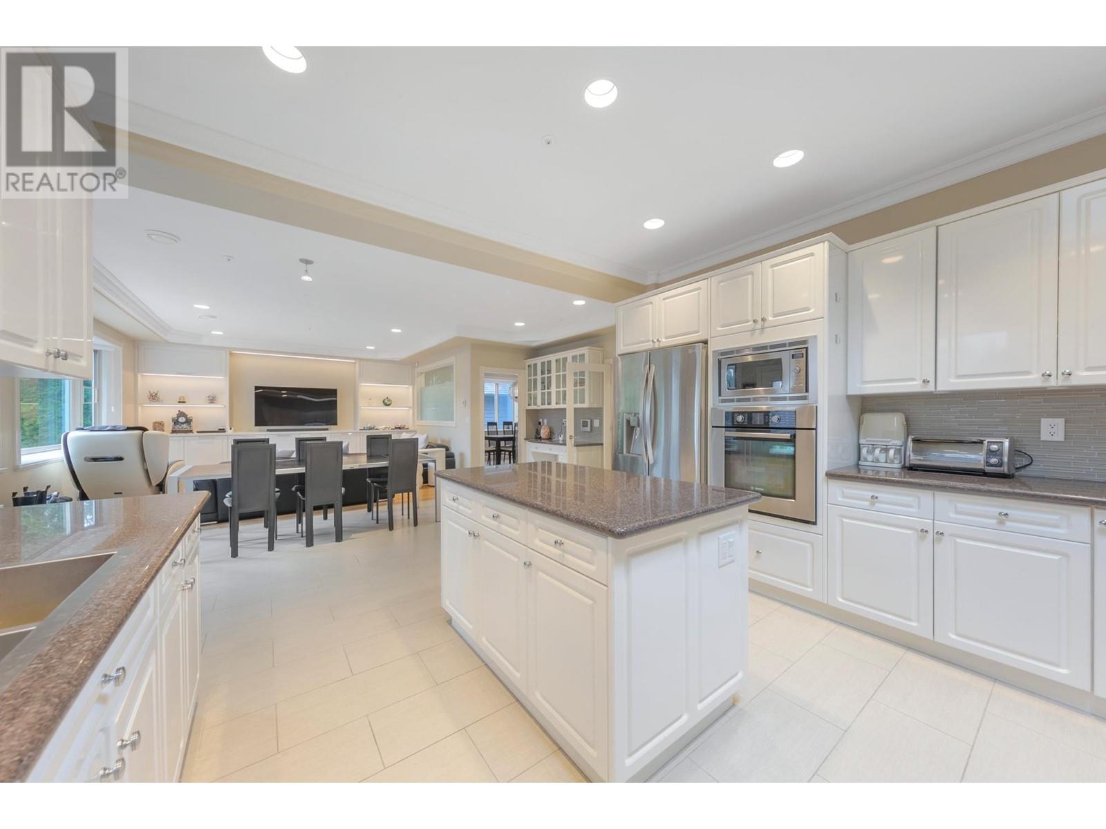 Property at 1688 W 61ST AVENUE image 3