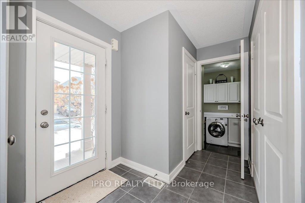 48 Boyces Creek Court, Caledon, Ontario  L7C 3S3 - Photo 10 - W12120844