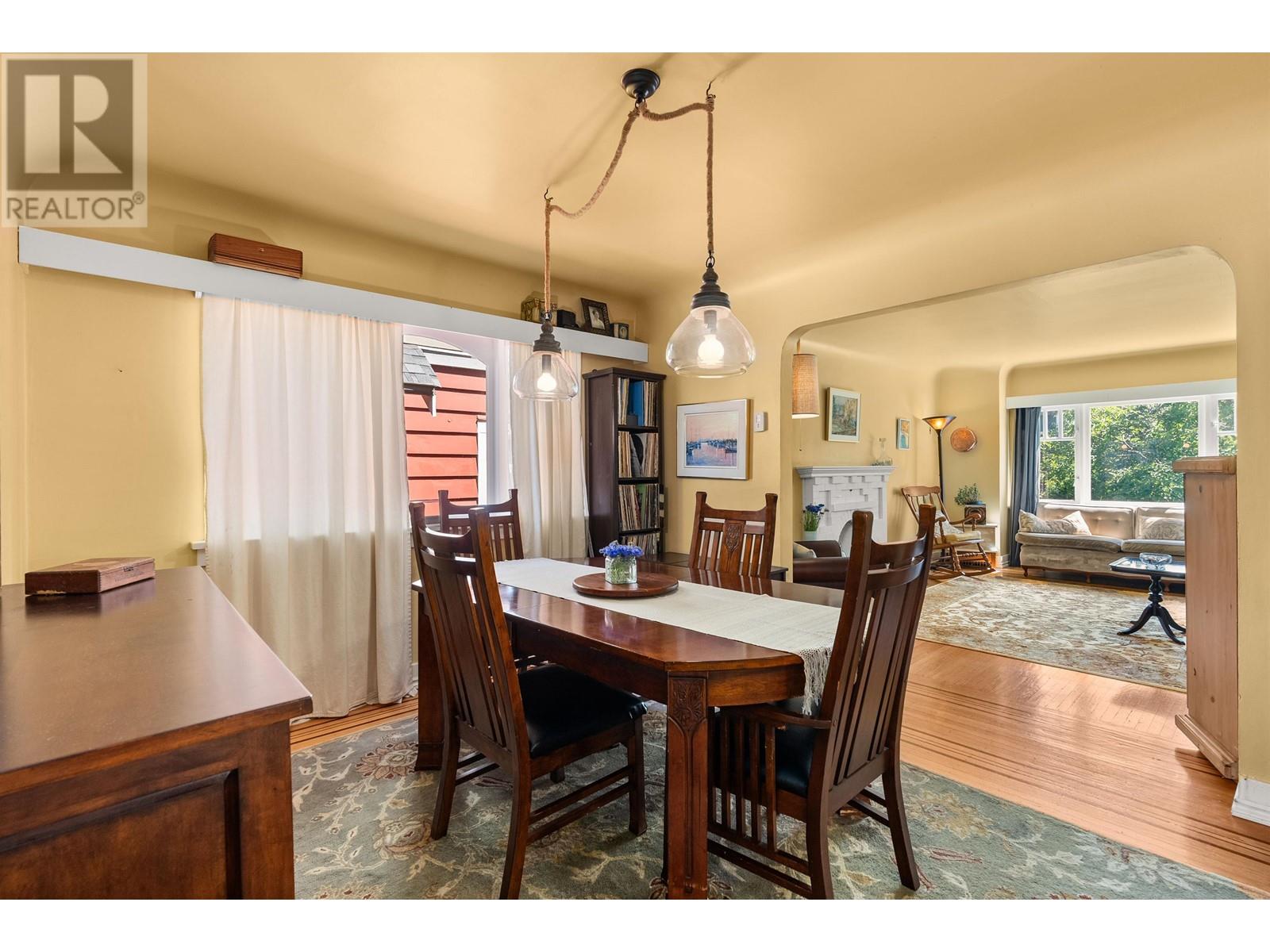 Property at 4533 W 8TH AVENUE image 4
