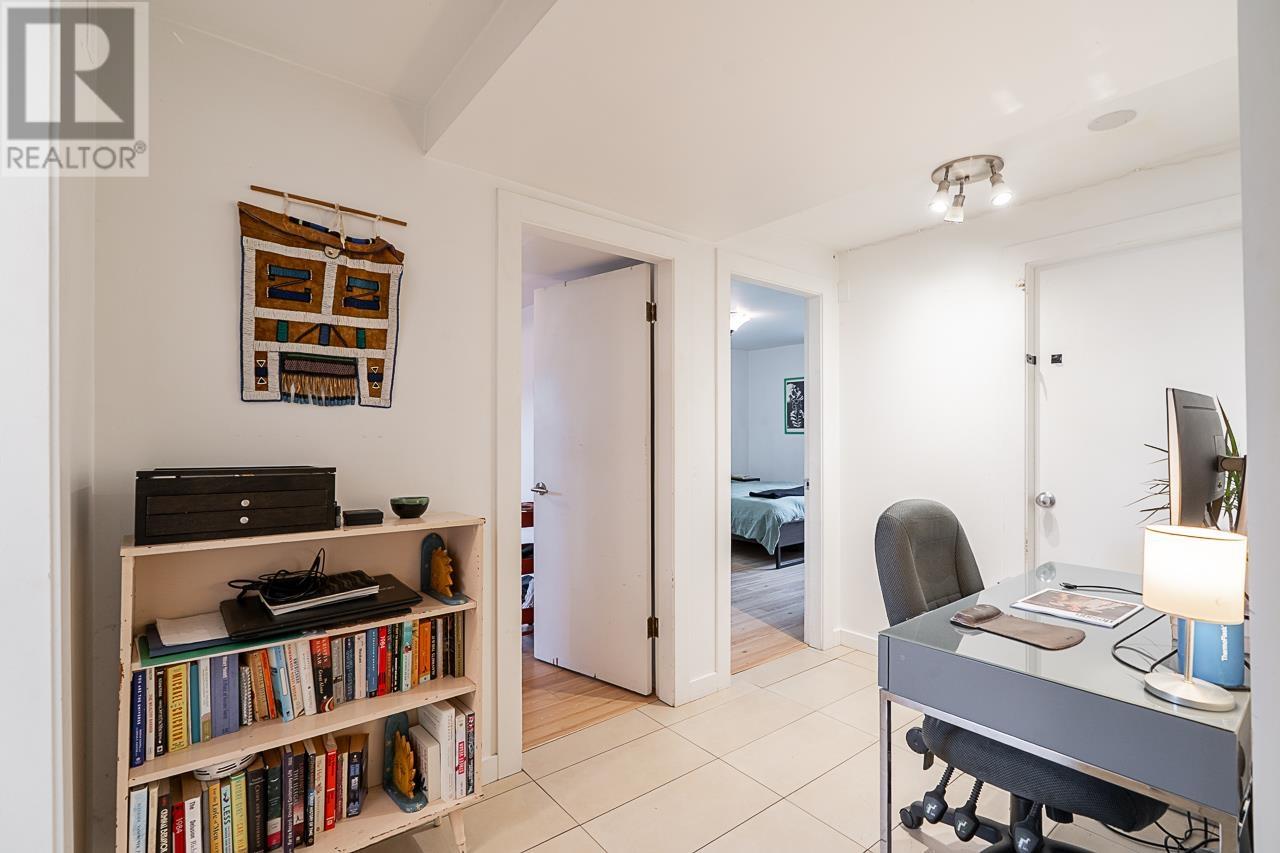 Listing Picture 21 of 39 : 1 1631 E 22ND AVENUE, Vancouver / 溫哥華 - 魯藝地產 Yvonne Lu Group - MLS Medallion Club Member