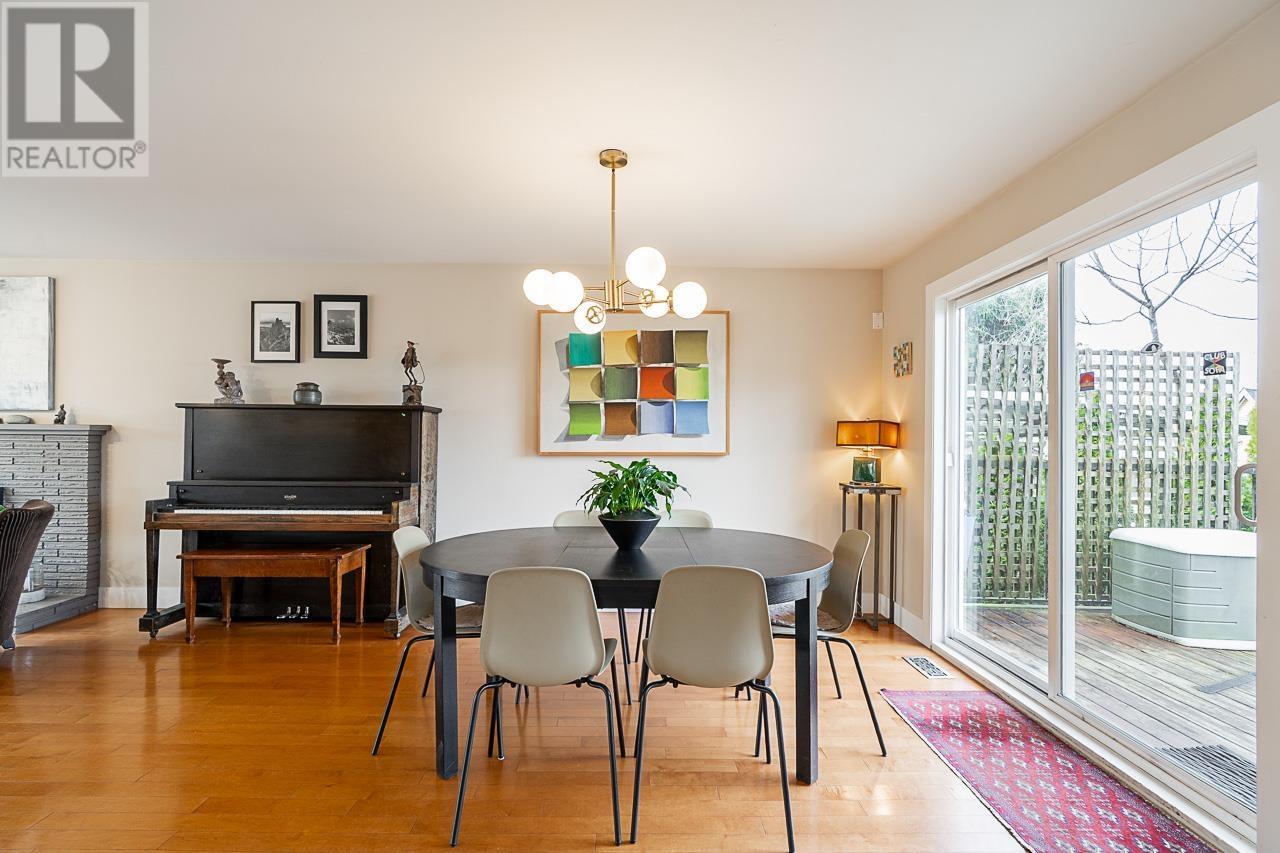 Listing Picture 7 of 39 : 1 1631 E 22ND AVENUE, Vancouver / 溫哥華 - 魯藝地產 Yvonne Lu Group - MLS Medallion Club Member