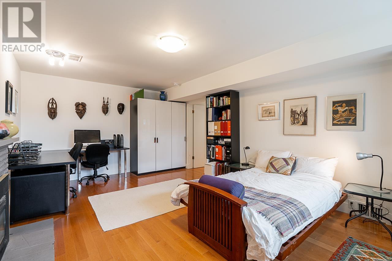 Listing Picture 15 of 39 : 1 1631 E 22ND AVENUE, Vancouver / 溫哥華 - 魯藝地產 Yvonne Lu Group - MLS Medallion Club Member