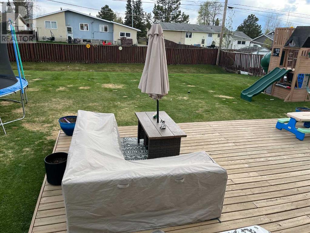 509 7 Avenue, Fox Creek, Alberta  T0H 1P0 - Photo 17 - A2197452