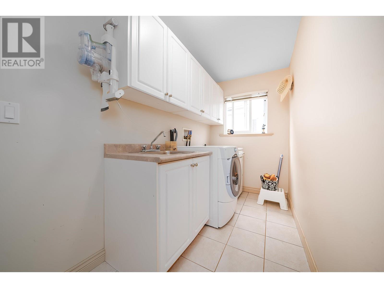 3080 Waddington Place, Coquitlam, British Columbia  V3E 2Y9 - Photo 19 - R2981616