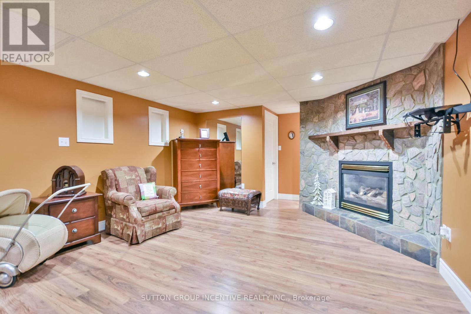 287 Edgehill Drive, Barrie (Edgehill Drive), Ontario  L4N 9X5 - Photo 32 - S12141589