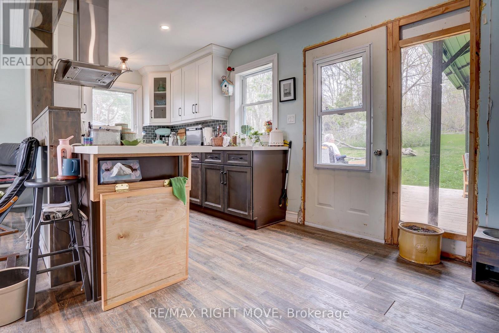 Property at 439 SUNDIAL DRIVE image 5
