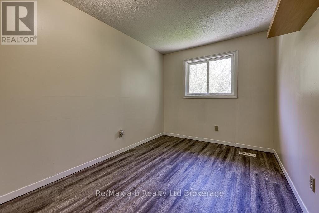 20 - 275 George Street, Ingersoll, Ontario N5C 4A9 - Photo 15 - X12050532
