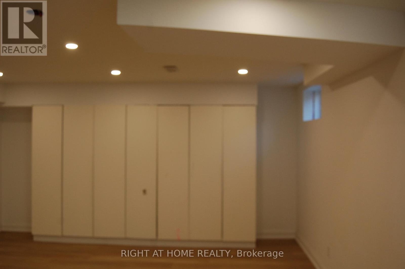 1181 Carnegie Drive, Mississauga, Ontario  L5E 0A2 - Photo 27 - W12123178