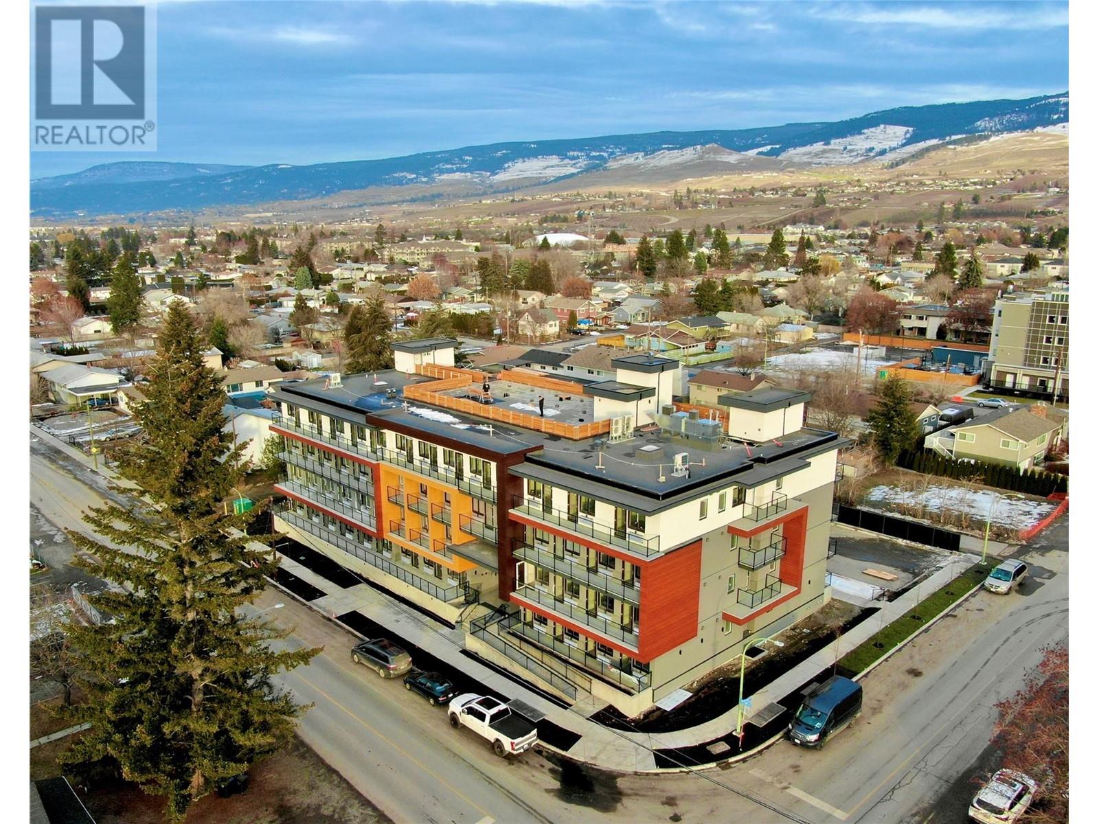 Property at 345 Dougall RD N Road Unit# PH16 image 1