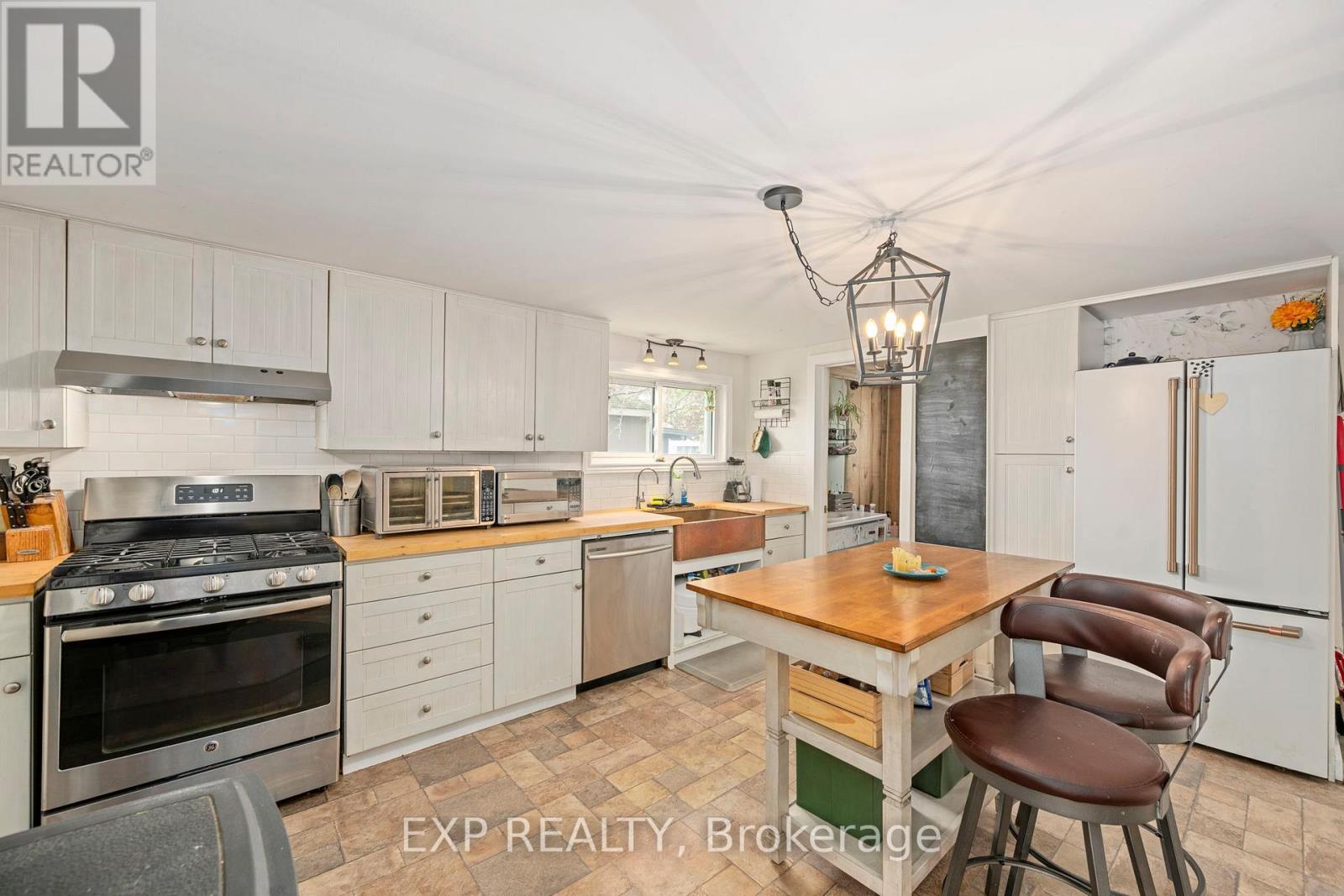 46330 South Street, Central Elgin, Ontario  N0L 2H0 - Photo 13 - X12131313