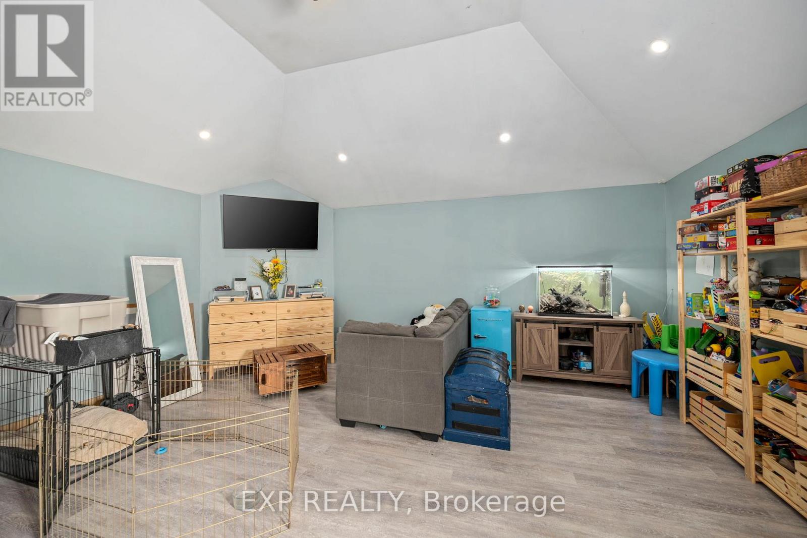 46330 South Street, Central Elgin, Ontario  N0L 2H0 - Photo 7 - X12131313