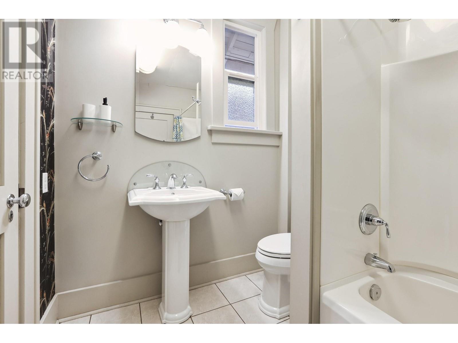 3174 W 10th Avenue, Vancouver, British Columbia  V6K 2K9 - Photo 14 - R2987163