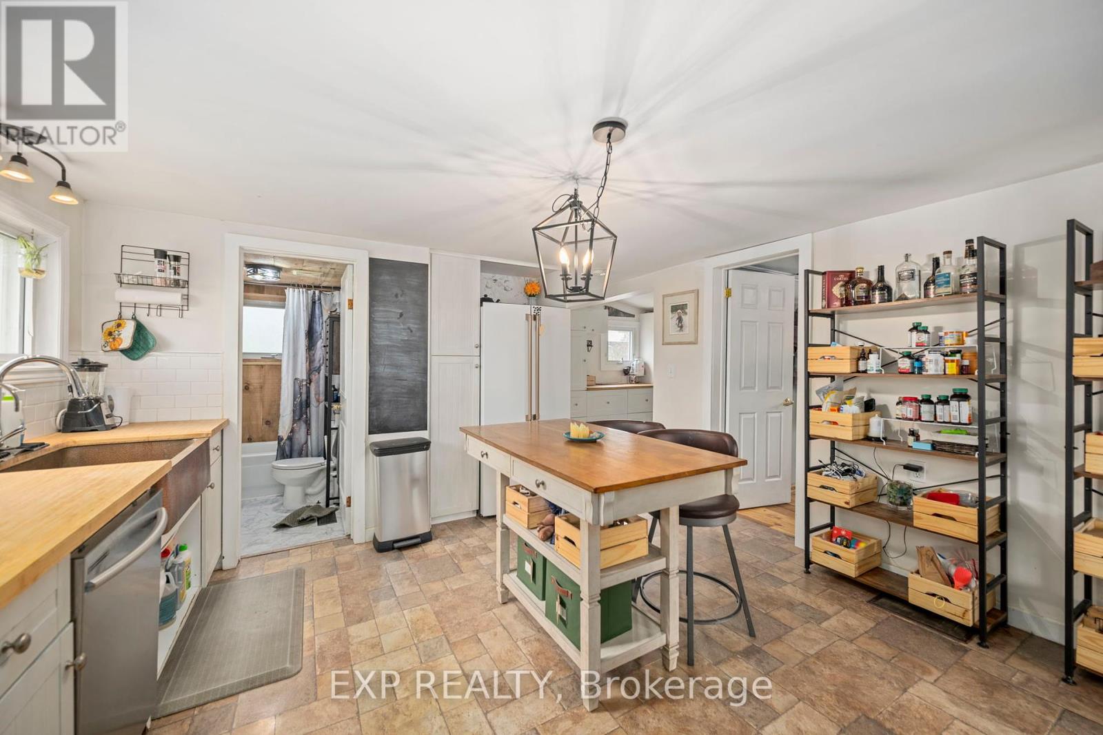 46330 South Street, Central Elgin, Ontario  N0L 2H0 - Photo 15 - X12131313