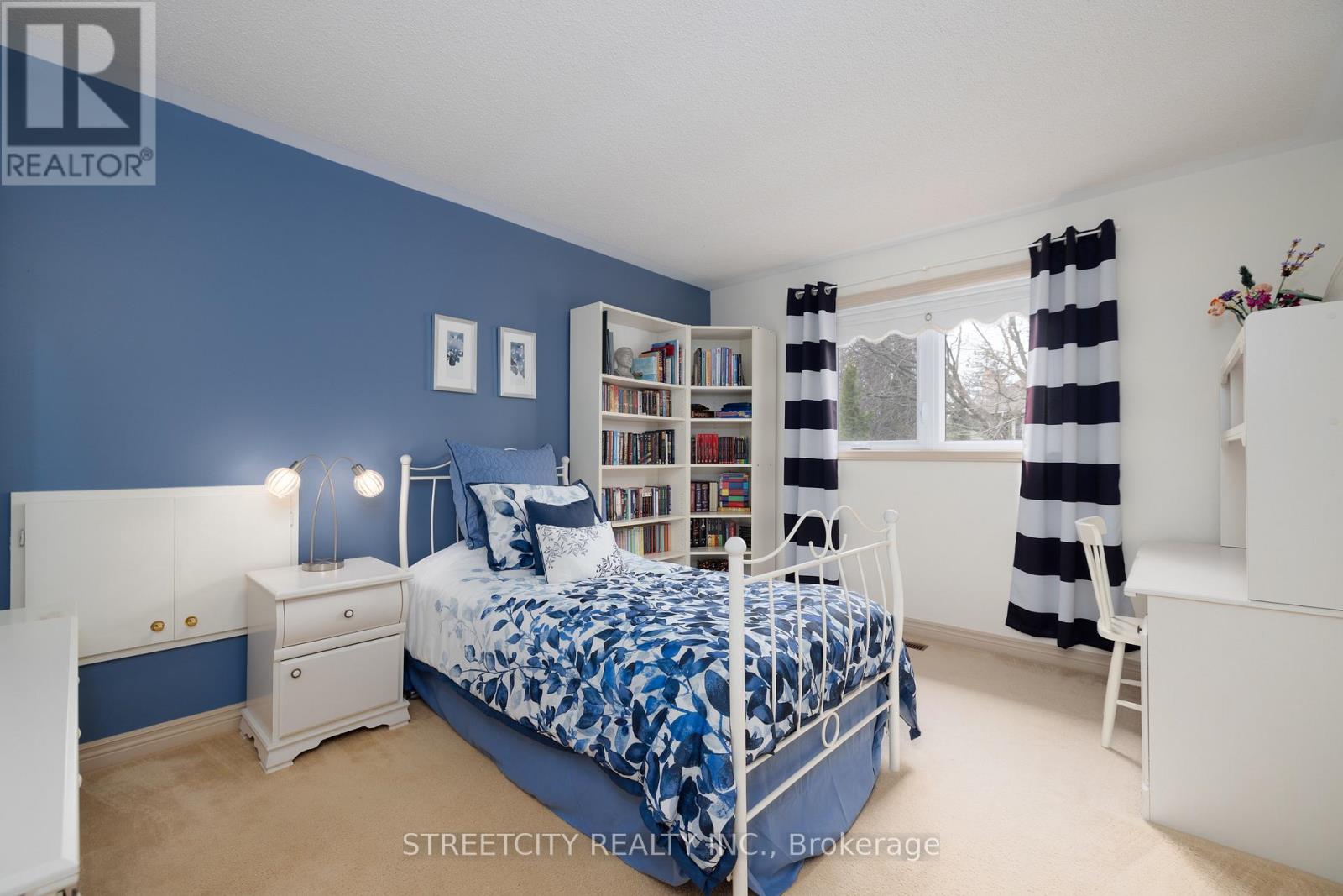 1537 Hillside Drive, London North (North A), Ontario  N6G 4M5 - Photo 21 - X12141773