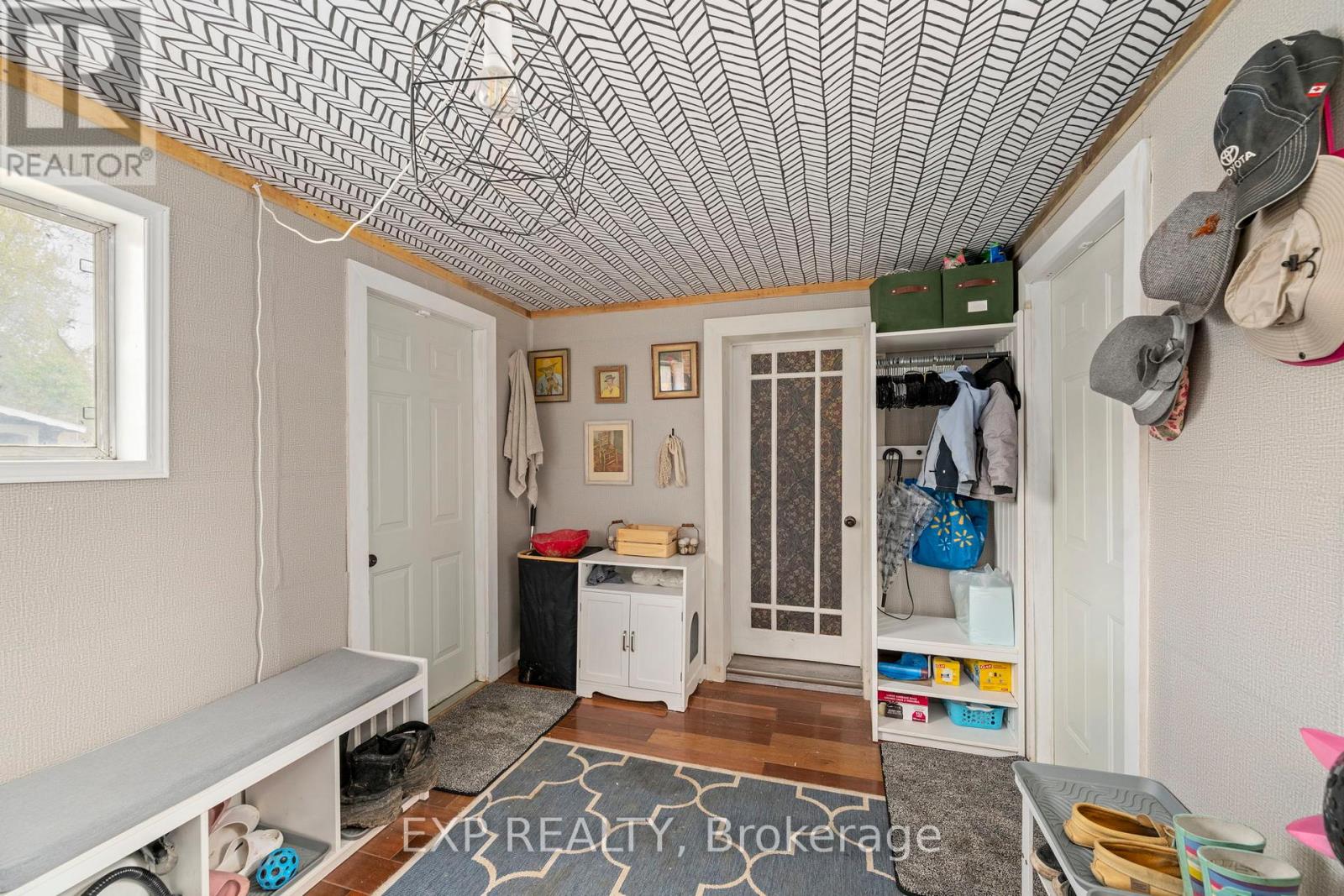 46330 South Street, Central Elgin, Ontario  N0L 2H0 - Photo 5 - X12131313