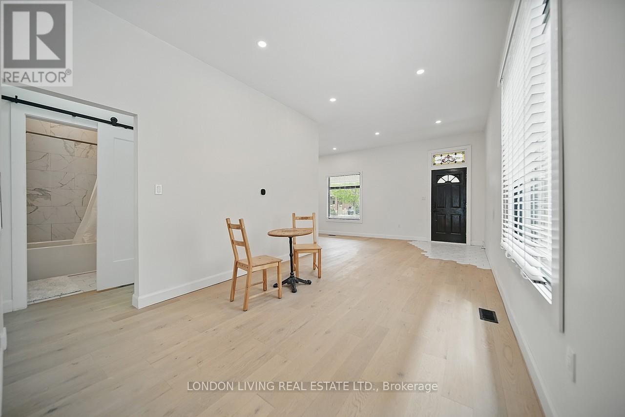 209 Cathcart Street, London South, Ontario  N6C 3M6 - Photo 10 - X12141808