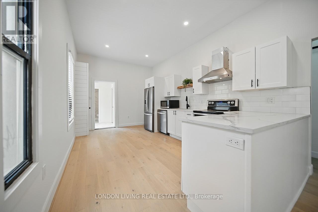 209 Cathcart Street, London South, Ontario  N6C 3M6 - Photo 24 - X12141808