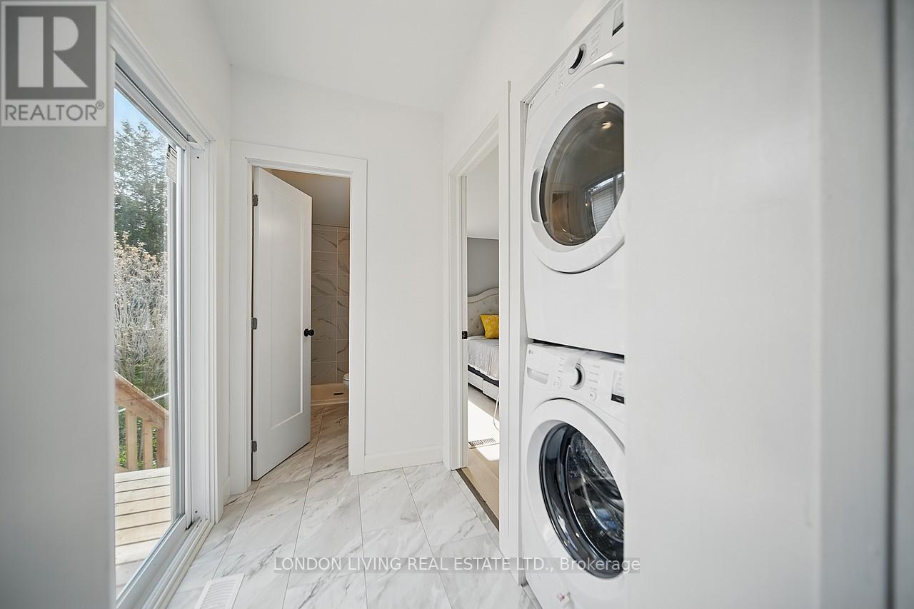 209 Cathcart Street, London South, Ontario  N6C 3M6 - Photo 26 - X12141808