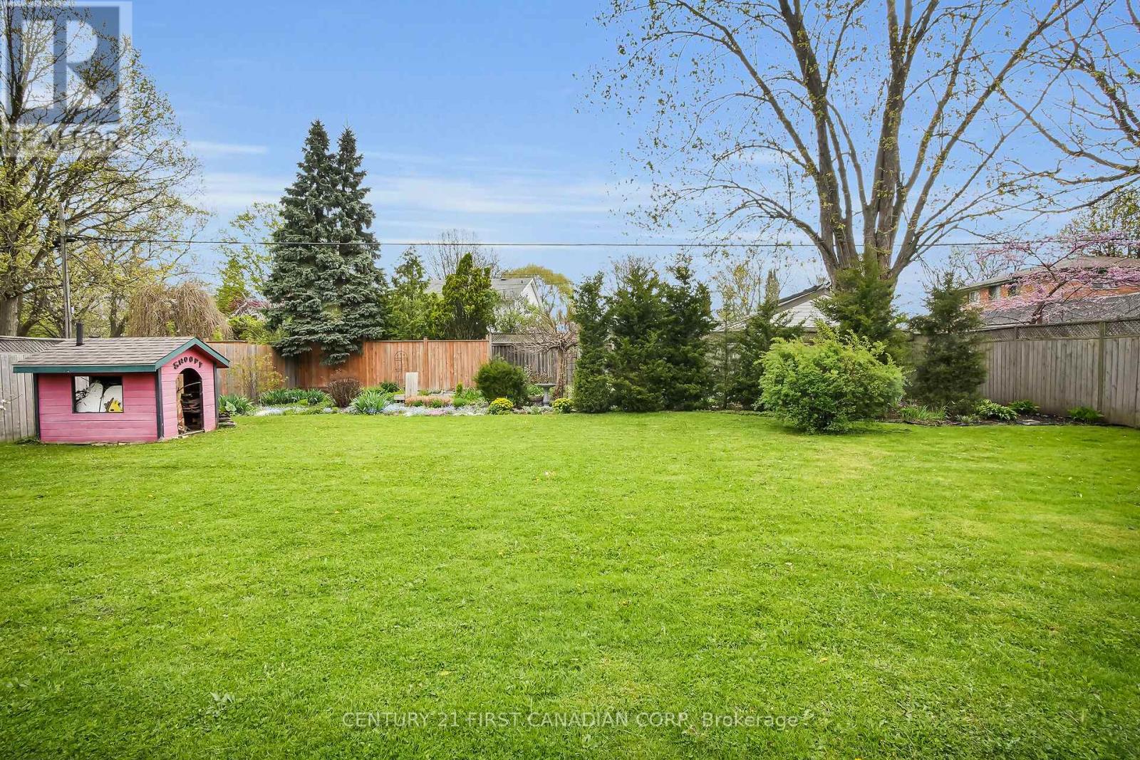 70 Chesterfield Avenue, London South, Ontario  N5Z 3N1 - Photo 37 - X12141843