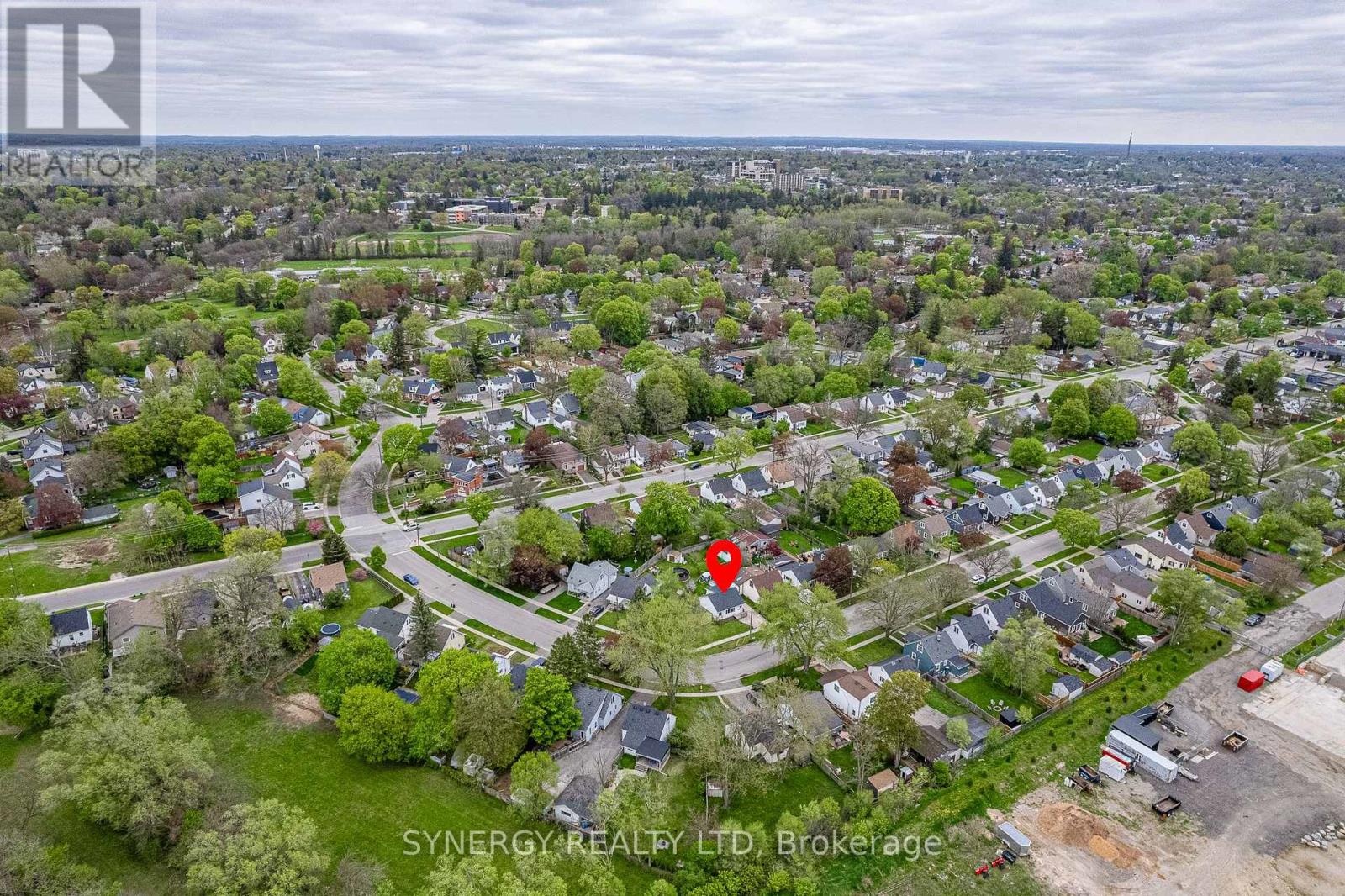 151 Wilkes Street, Brant, Ontario  N3T 4W4 - Photo 4 - X12141891