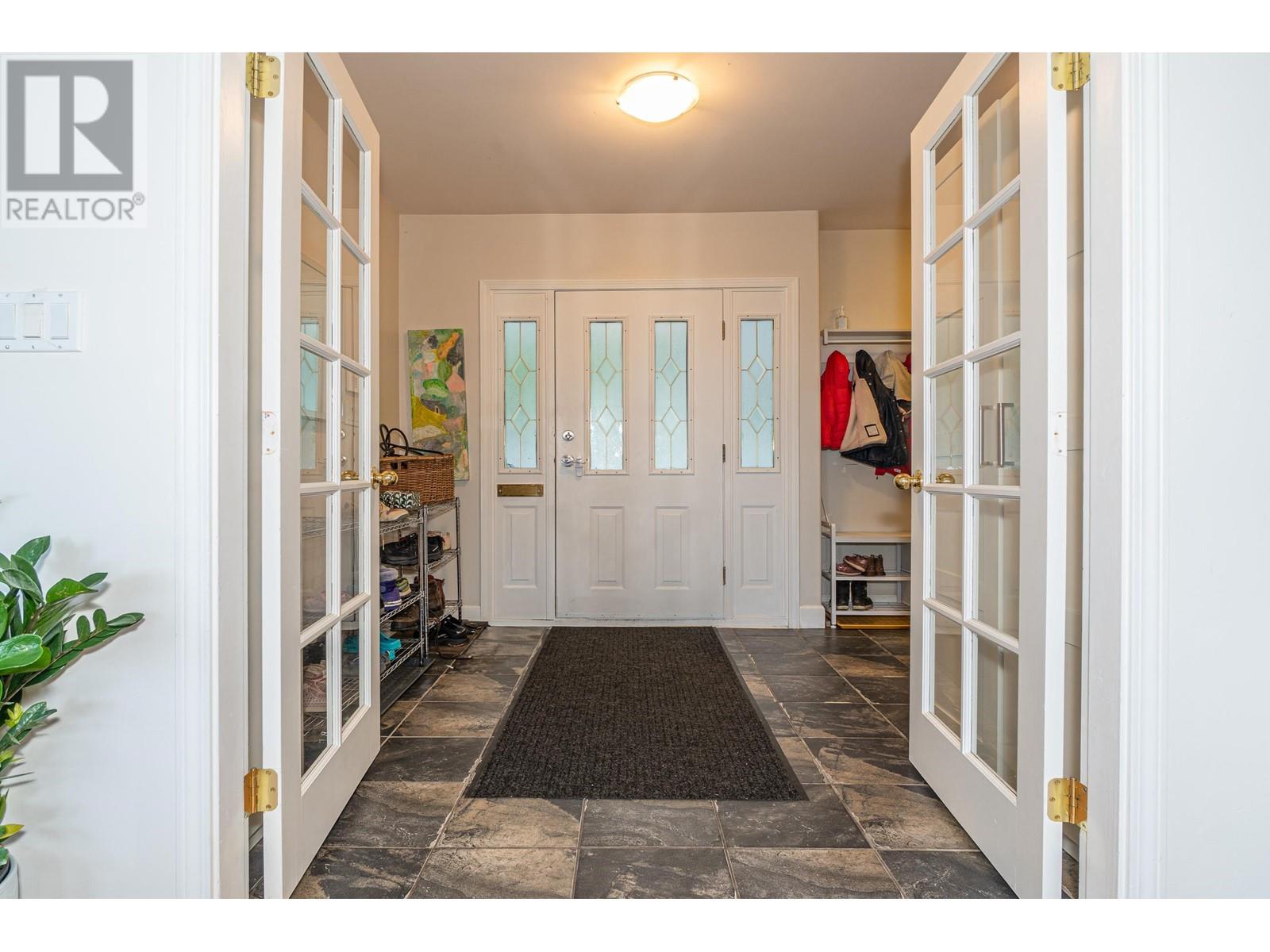 1129 Henlow Road, West Vancouver, British Columbia  V7S 2E6 - Photo 2 - R2987371