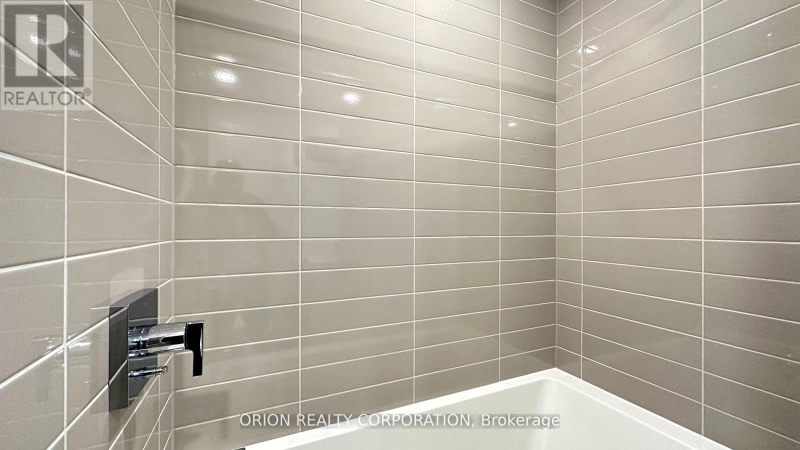 1002 - 430 Square One Drive, Mississauga, Ontario  L5B 0L6 - Photo 20 - W12141591