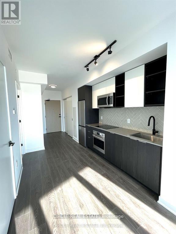2211 - 36 Zorra Street, Toronto, Ontario  M8Z 4Z7 - Photo 2 - W12141692