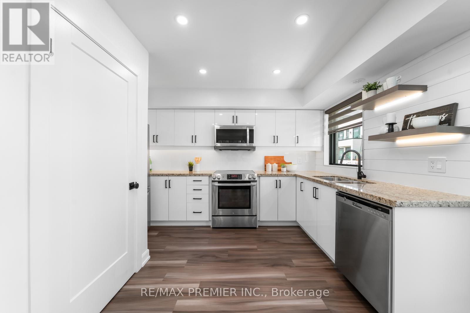 616 - 140 Widdicombe Hill Boulevard, Toronto (Willowridge-Martingrove-Richview), Ontario  M9R 4A6 - Photo 6 - W12141705