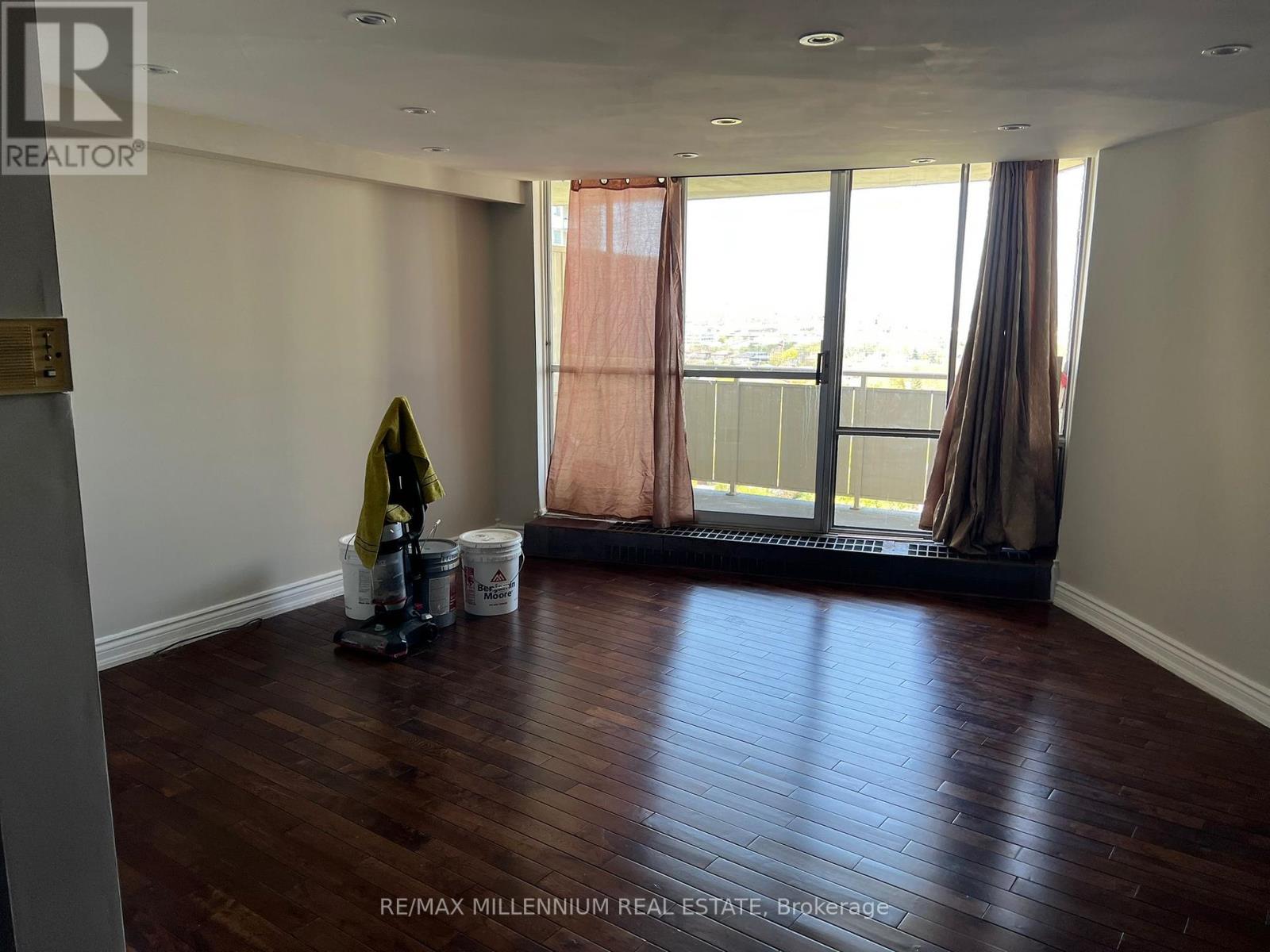 Property at 1603 - 330 DIXON ROAD image 3