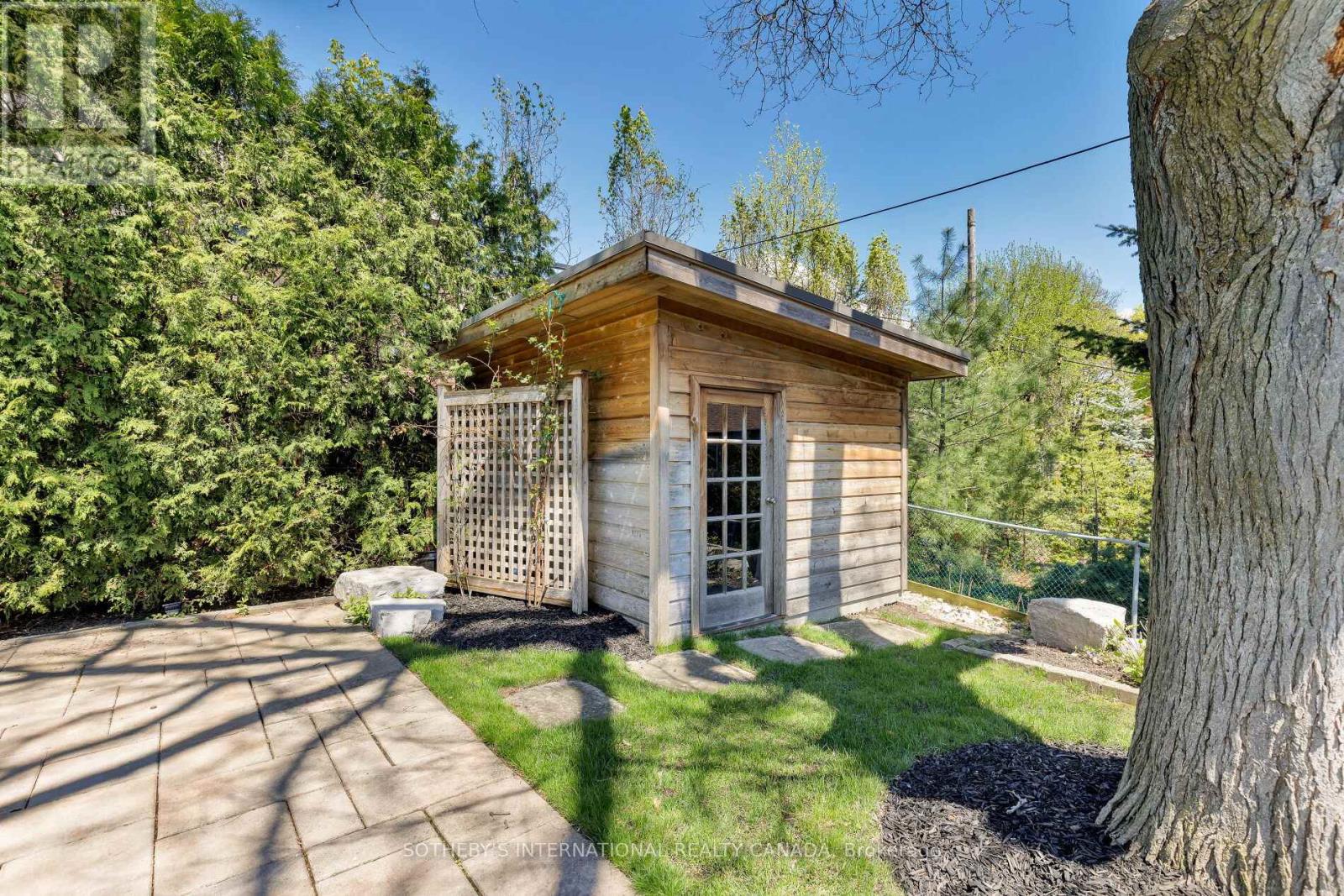 14 Plumbstead Court, Toronto, Ontario  M9A 1V5 - Photo 40 - W12141722