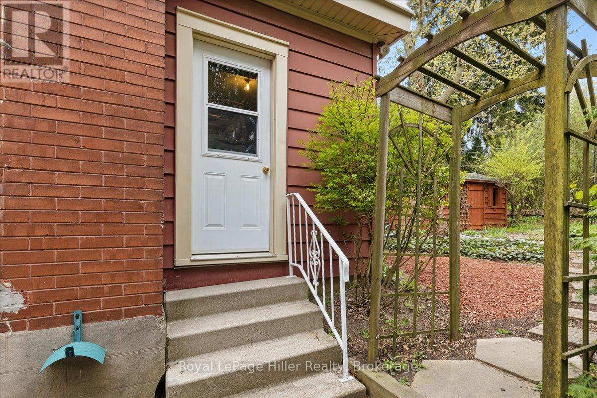 61 Ballantyne Avenue, Stratford, Ontario  N5A 3A6 - Photo 45 - X12141742