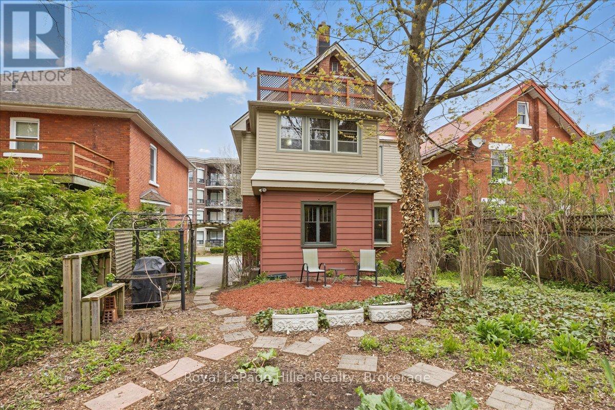 61 Ballantyne Avenue, Stratford, Ontario  N5A 3A6 - Photo 49 - X12141742