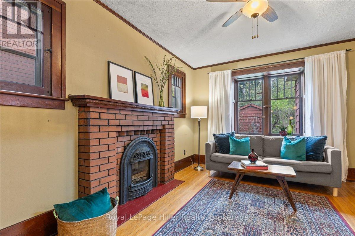 61 Ballantyne Avenue, Stratford, Ontario  N5A 3A6 - Photo 8 - X12141742