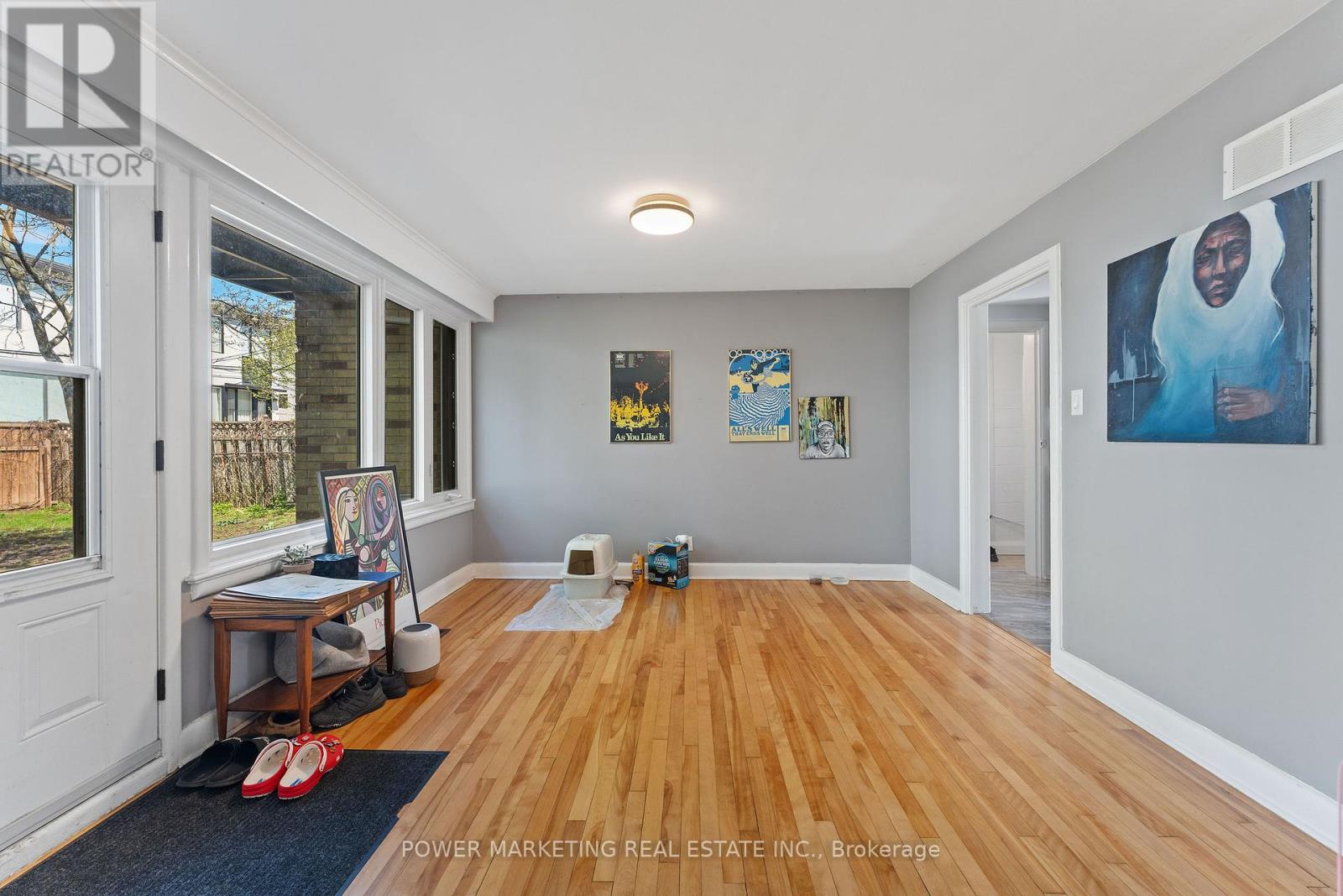 1244 Prince Of Wales Drive, Ottawa, Ontario  K2C 1M9 - Photo 8 - X12141846