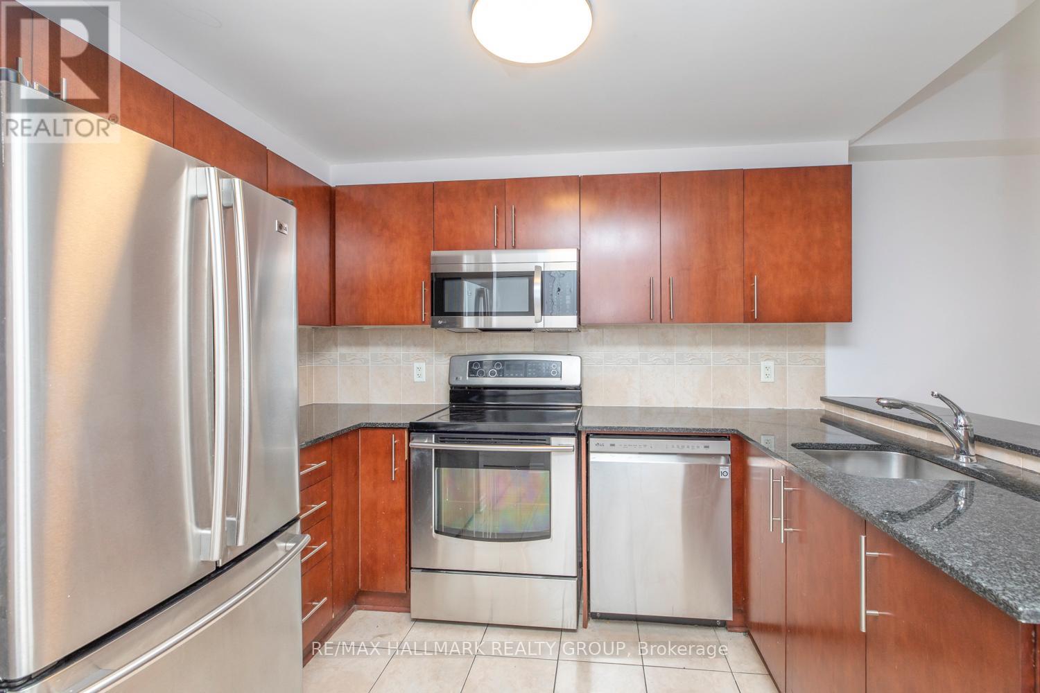 210 - 200 Rideau Street, Ottawa, Ontario  K1N 5Y1 - Photo 9 - X12141858