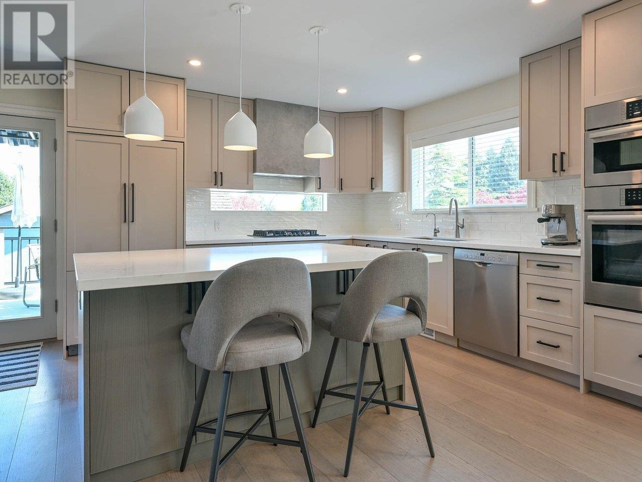 5379 Rawlins Crescent, Delta, British Columbia  V4M 1J2 - Photo 7 - R2991360