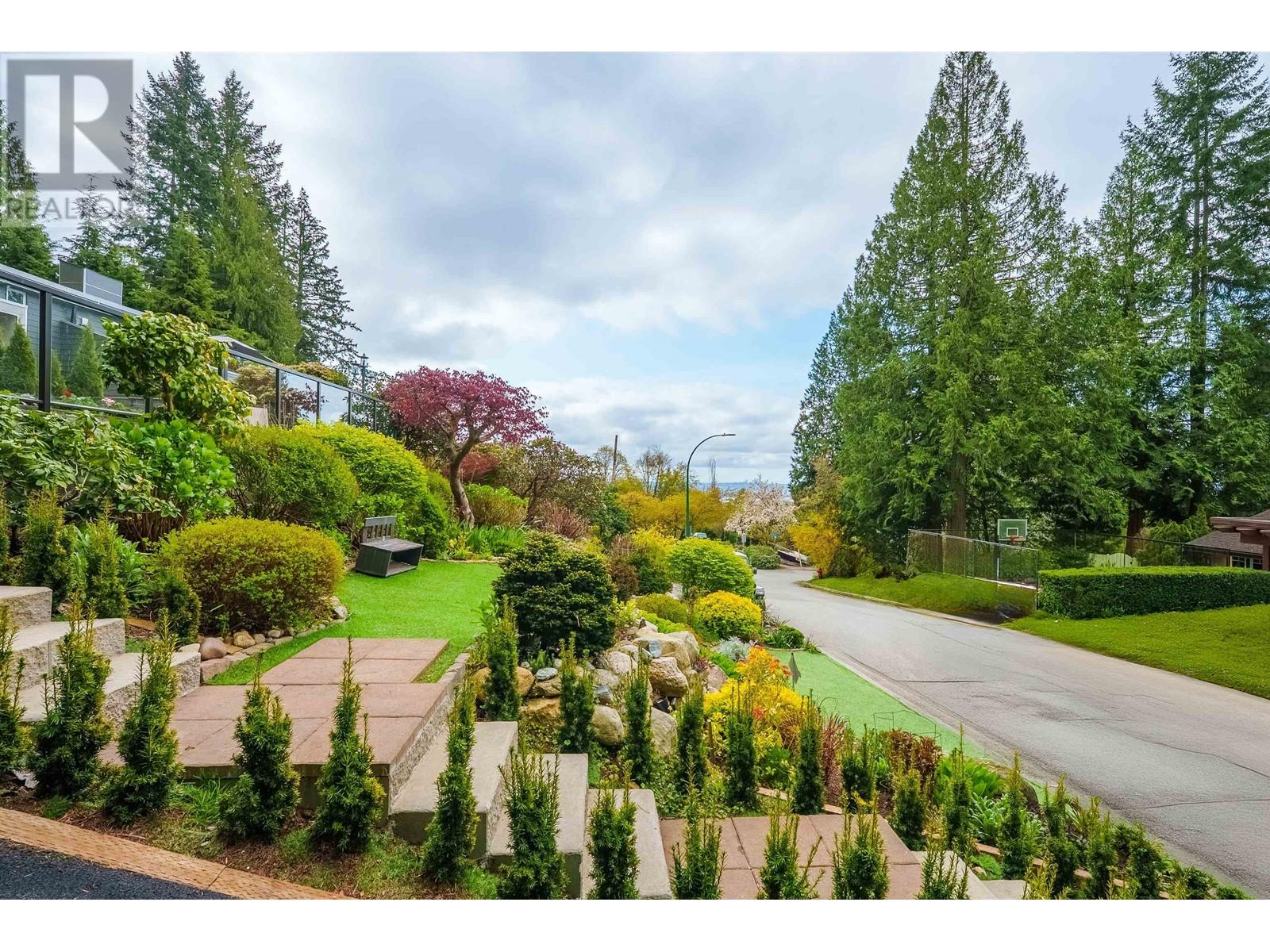 4066 Norwood Avenue, North Vancouver, British Columbia  V7N 3R3 - Photo 25 - R2993268