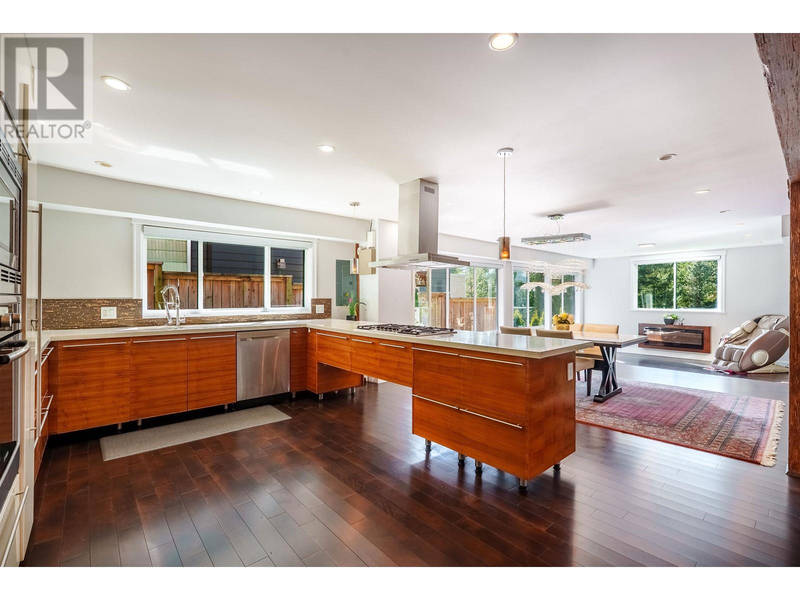 4066 Norwood Avenue, North Vancouver, British Columbia  V7N 3R3 - Photo 4 - R2993268