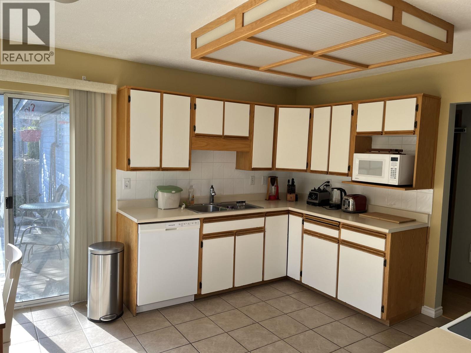 1264 Lasalle Place, Coquitlam, British Columbia  V3B 6T5 - Photo 4 - R2992922