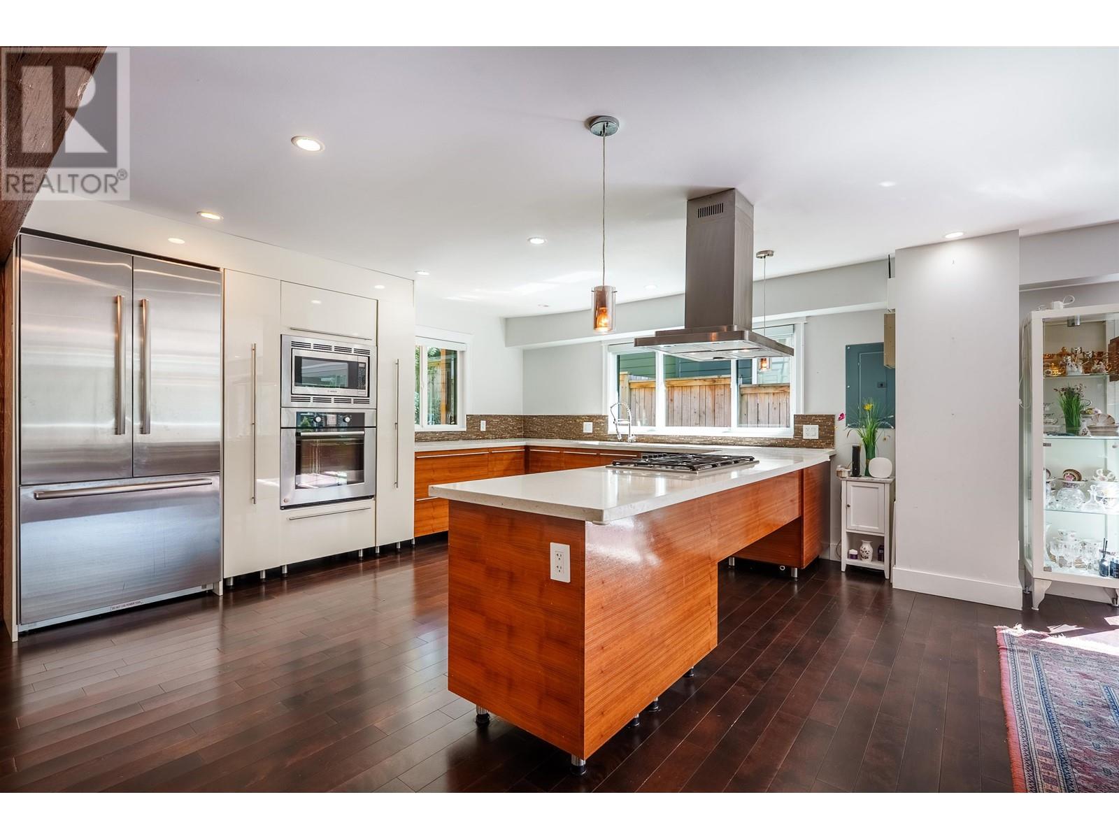 4066 Norwood Avenue, North Vancouver, British Columbia  V7N 3R3 - Photo 5 - R2993268
