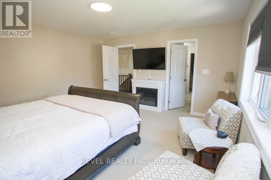 28 Vic Chambers Place, Brant, Ontario  N3L 0E6 - Photo 20 - X12141689