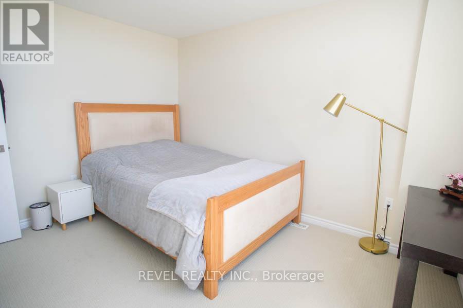 28 Vic Chambers Place, Brant, Ontario  N3L 0E6 - Photo 24 - X12141689