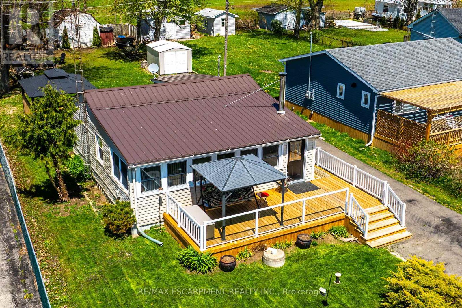 Property at 1325 LAKESHORE ROAD image 3