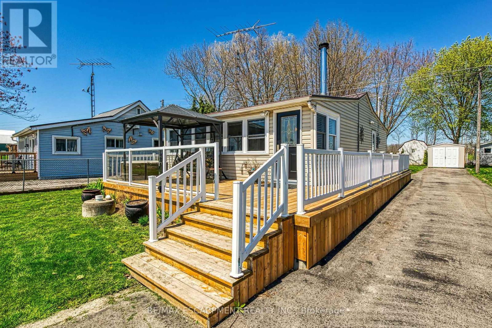 Property at 1325 LAKESHORE ROAD image 5